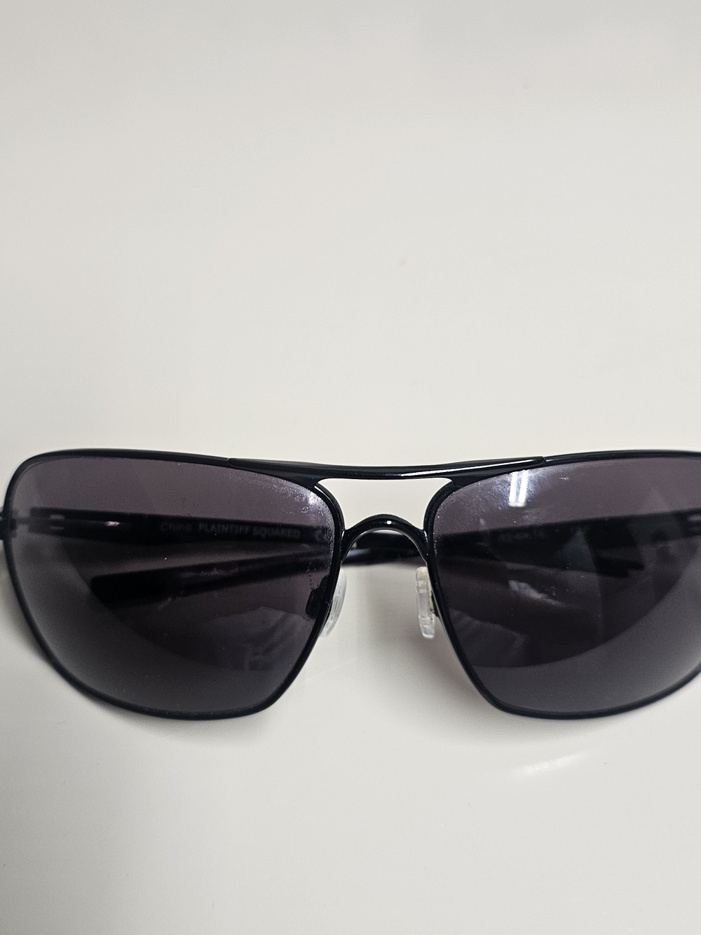 OAKLEY PLAINTIFF SQUARED SUNGLASSES